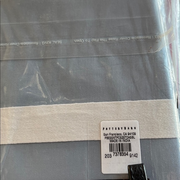 Pottery Barn Light Blue Standard Size Pillowcase Set - Picture 2 of 2